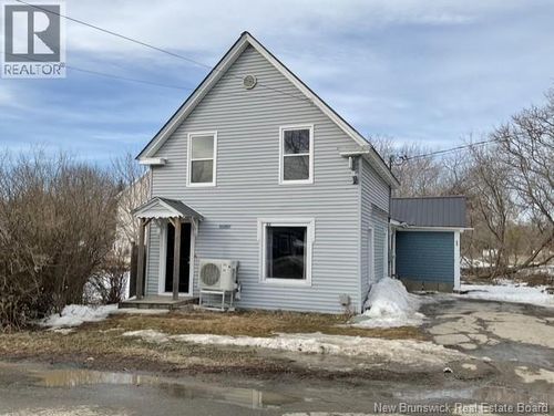 108 Upham St, Woodstock, NB, E7M2Y1 | Card Image