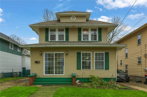 136 E Hillcrest Ave, New Castle, PA, 16105-2154 | Card Image