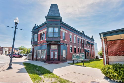 3937 & 3939 Main Street, MCHENRY, IL, 60050 | Card Image