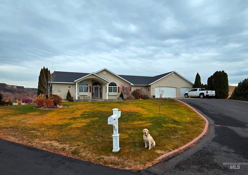 113 Clear Lake Lane, Buhl, ID, 83316 | Card Image