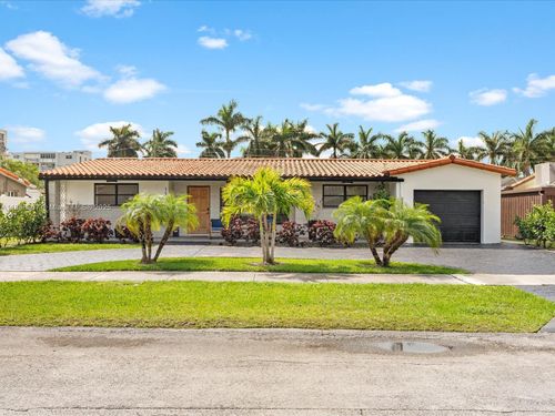 1116 Ne 4th Ct, Hallandale Beach, FL, 33009-3595 | Card Image
