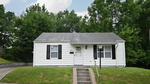 1715 Summit St, Springfield, OH, 45503-4538 | Card Image