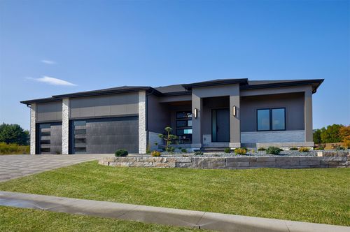 12025 Meadow Springs Drive, Johnston, IA, 50131 | Card Image