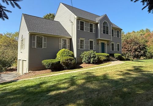 97 Howard St, Northborough, MA, 01532-1441 | Card Image