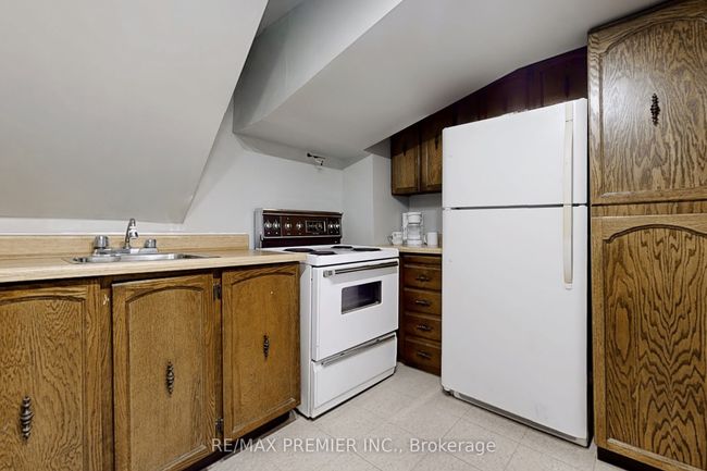 191 Invergordon Ave, House other with 6 bedrooms, 3 bathrooms and 4 parking in Scarborough ON | Image 33