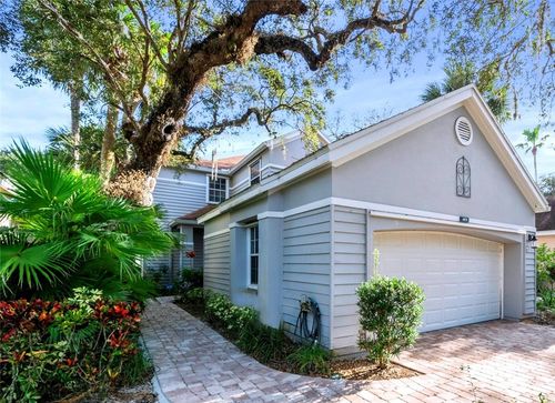 8859 Lakeside Cir, Vero Beach, FL, 32963-4050 | Card Image
