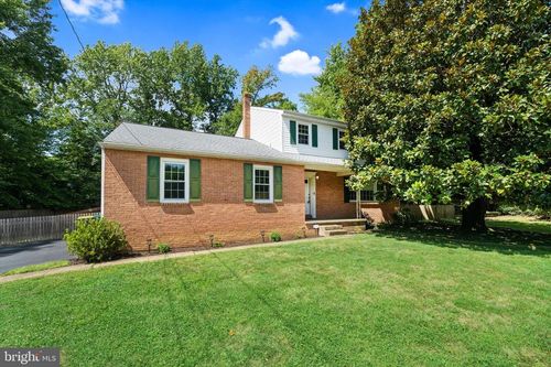 8 Janice Dr, Wilmington, DE, 19810-3016 | Card Image