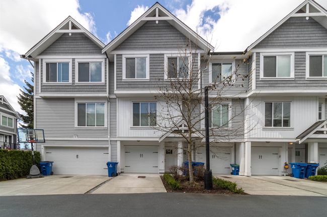 5 32043 Mt. Waddington Avenue, Townhouse with 4 bedrooms, 2 bathrooms and 2 parking in Abbotsford BC | Image 1