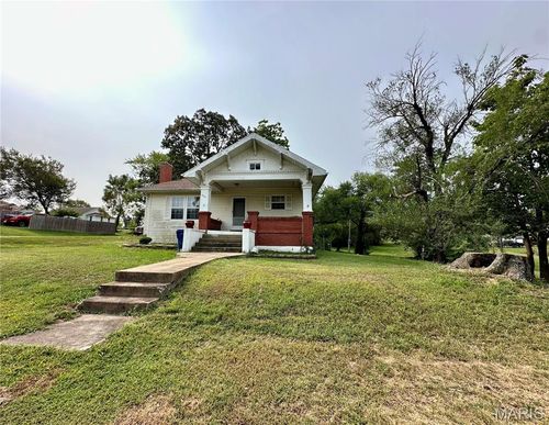 603 W 4th St, Dixon, MO, 65459-8004 | Card Image
