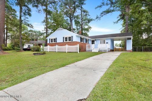 403 Maple St, Jacksonville, NC, 28540-4916 | Card Image
