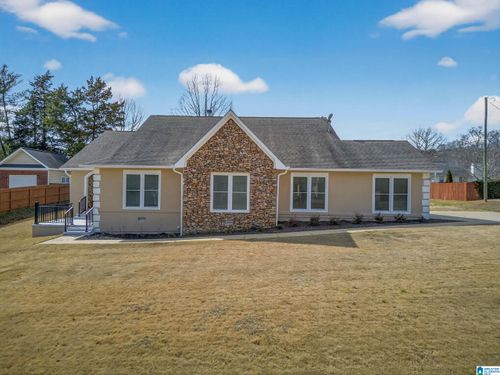 4656 Amberwood Dr, Anniston, AL, 36207-7773 | Card Image