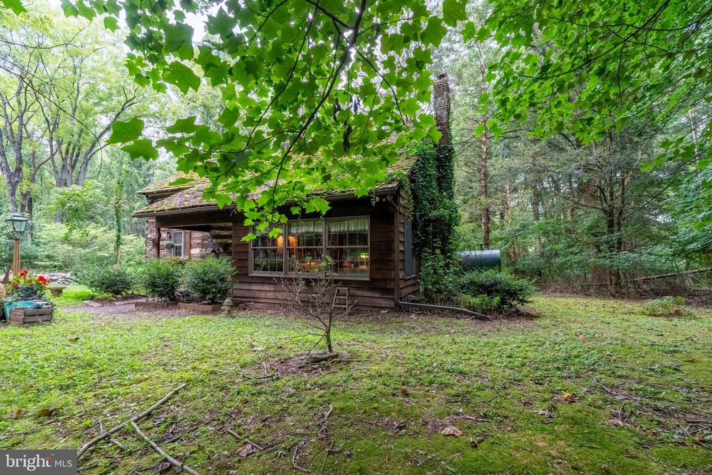 Sheep Rock Rd, Macungie, PA 18062
