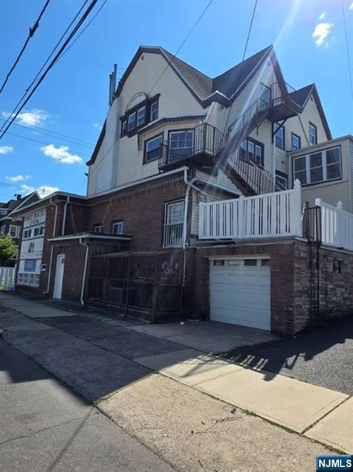 423-425 15th Avenue, Paterson, NJ, 07504 | Card Image