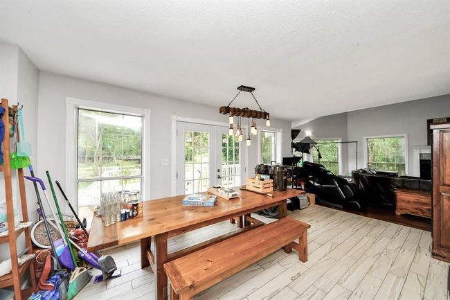 6502 S Highway 35, House other with 5 bedrooms, 3 bathrooms and 3 parking in Alvin TX | Image 15