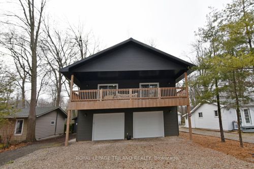 9904 Lake Rd, Kettle And Stony Point Fn, ON, N0N1J1 | Card Image