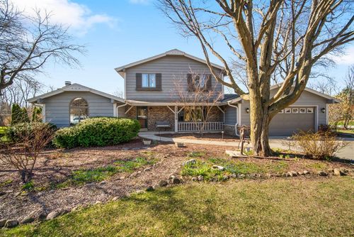12375 W Holmes Avenue, Greenfield, WI, 53228 | Card Image