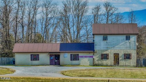 8310 E Andrew Johnson Hwy, Chuckey, TN, 37641-5210 | Card Image
