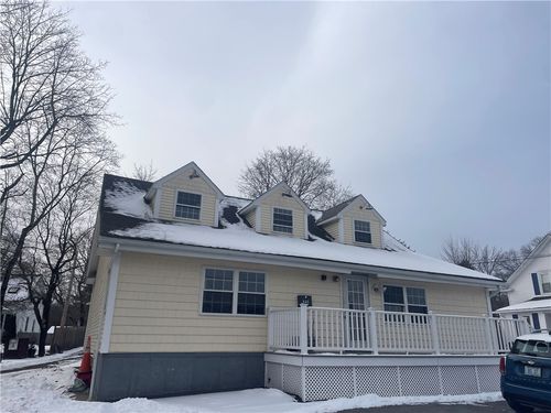 642 Great Rd, North Smithfield, RI, 02896-6864 | Card Image