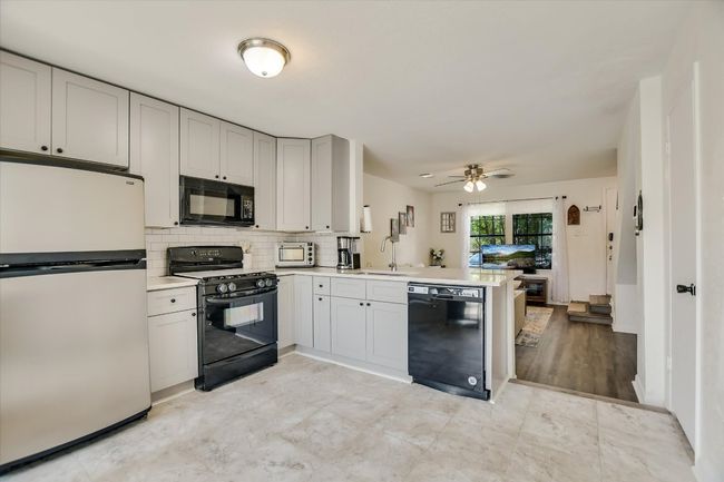 APT-4 - 11901 Swearingen Dr, Condo with 2 bedrooms, 2 bathrooms and 1 parking in Austin TX | Image 6