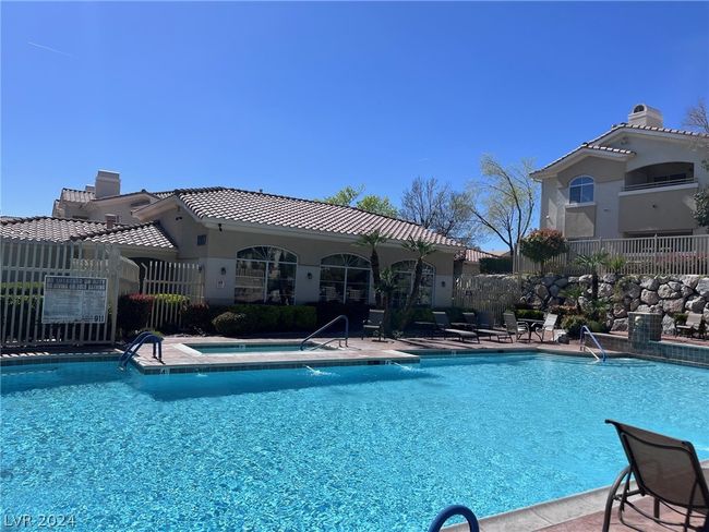 Community Pool & Spa | Image 33