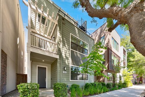 324 10th St, Sacramento, CA, 95814-0978 | Card Image