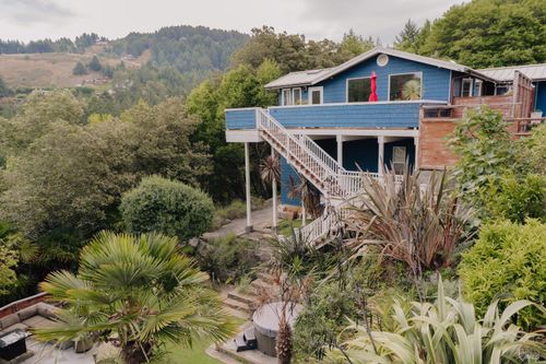 541 Redwood Rd, Whitethorn, CA, 95589-9090 | Card Image