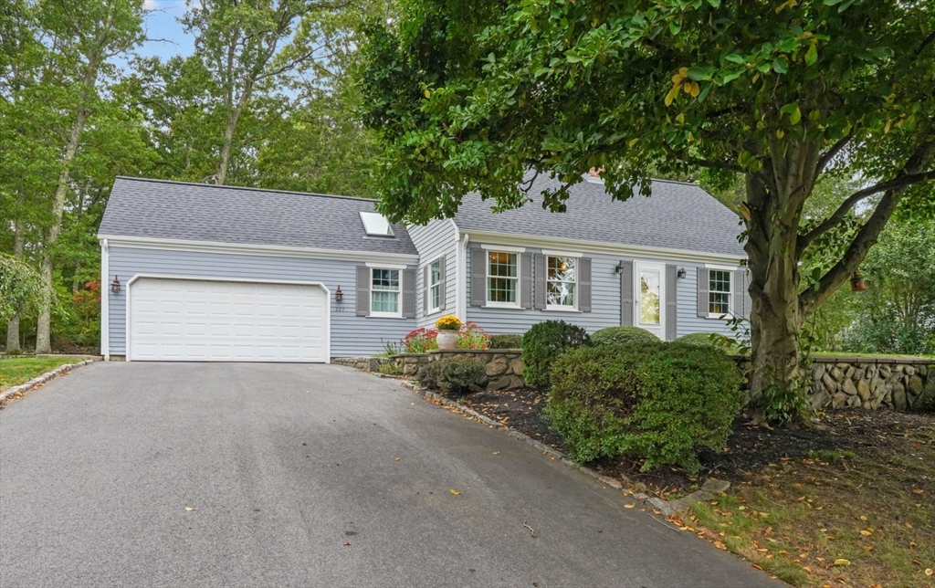 Cypress Dr, Swansea, MA 02777
