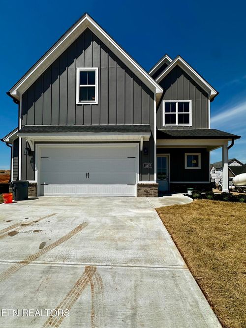 11603 Olympic Valley Dr, Knoxville, TN, 37932-3815 | Card Image