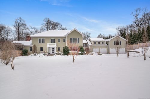 17 Pequot Drive, Norwalk, CT, 06855 | Card Image