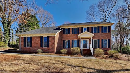 3801 Waldenbrook Rd, Greensboro, NC, 27407-7702 | Card Image