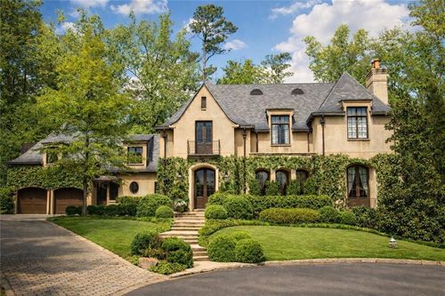 675 W Paces Ferry Unit#10 Road Nw, Atlanta, GA, 30327 | Card Image