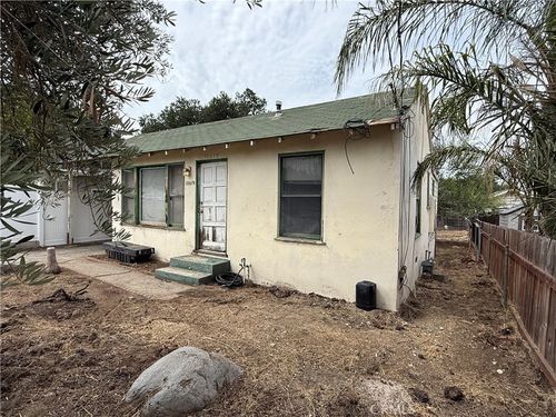 10619 Nassau Ave, Sunland, CA, 91040-2952 | Card Image