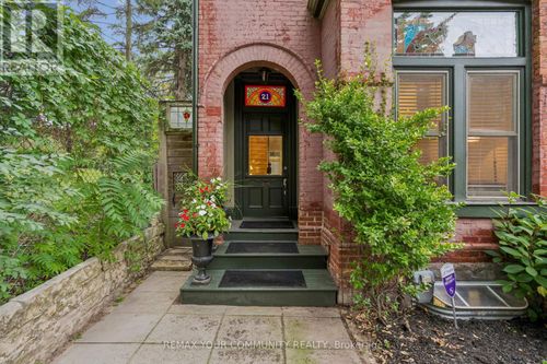 21 Laurier Ave, Toronto, ON, M4X1S2 | Card Image