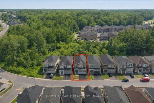 71 Woodhaven Ave, Aurora, ON, L4G3Y2 | Card Image