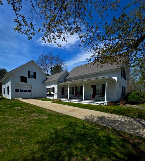 567 Main St, Springvale, ME, 04083-1510 | Card Image