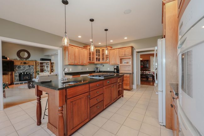 496 Mountain Rd, House other with 4 bedrooms, 4 bathrooms and null parking in Lyndeborough NH | Image 15