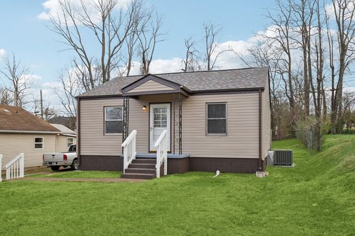 172 Hadley Dr, Clarksville, TN, 37042-3158 | Card Image