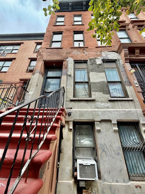 127 W 126th St, New York, NY, 10027-4412 | Card Image