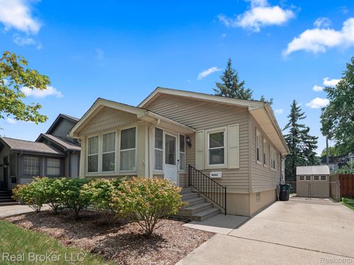 1428 Bennaville Ave, Birmingham, MI, 48009-7151 | Card Image