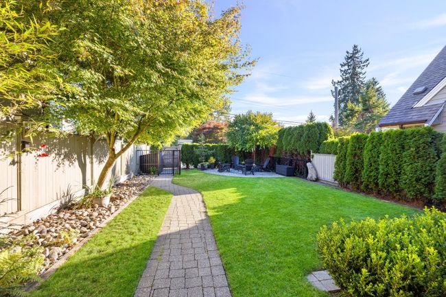 532 W 28th Street, House other with 3 bedrooms, 3 bathrooms and 2 parking in North Vancouver BC | Image 34