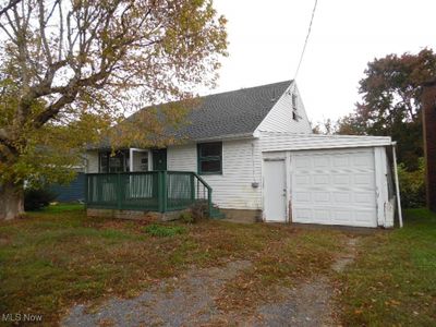 807 40th St, House other with 3 bedrooms, 1 bathrooms and null parking in Vienna WV | Image 1