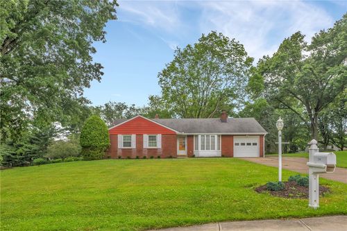 2349 Fairlawn Dr, Pittsburgh, PA, 15237-1633 | Card Image