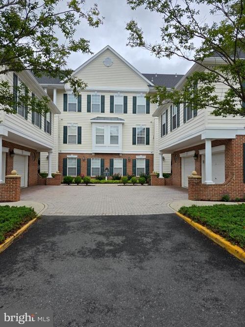 unit-304-43134 Watercrest Sq, CHANTILLY, VA, 20152-5354 | Card Image