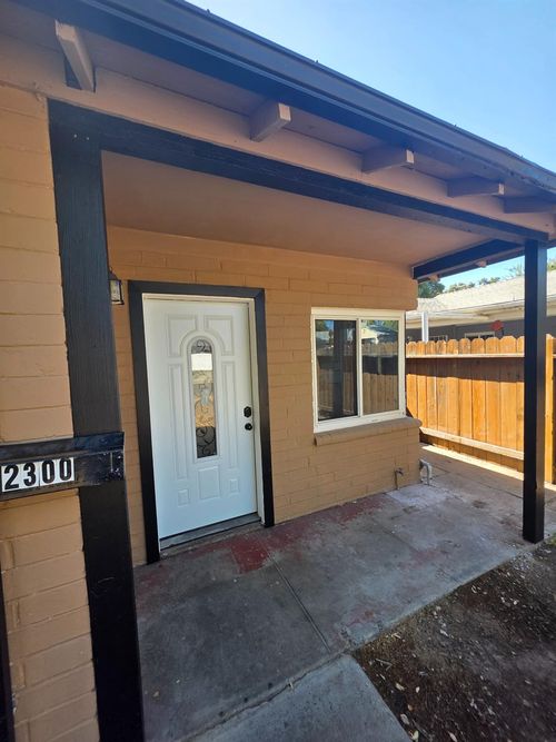 2300 Raymond Ave, Stockton, CA, 95203-1234 | Card Image
