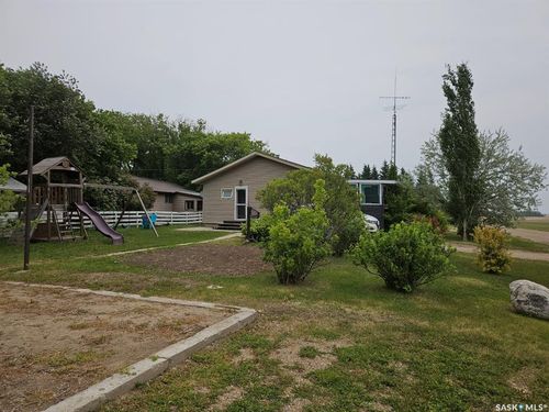 208 1st Street S, Pilger, SK, S0K3G0 | Card Image