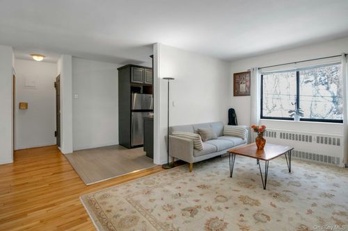 apt-c-110 Virginia Rd, White Plains, NY, 10603-1406 | Card Image