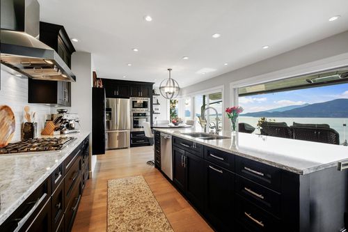 50 Panorama Rd, Lions Bay, BC, V7W3G7 | Card Image