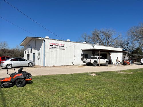 707 E Milam St, Wharton, TX, 77488-5131 | Card Image