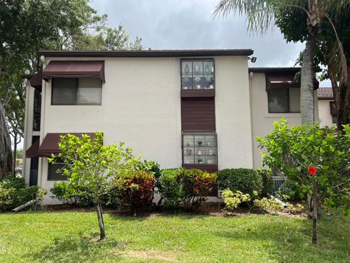 102-5068 Rose Hill Dr, Boynton Beach, FL, 33437-1302 | Card Image