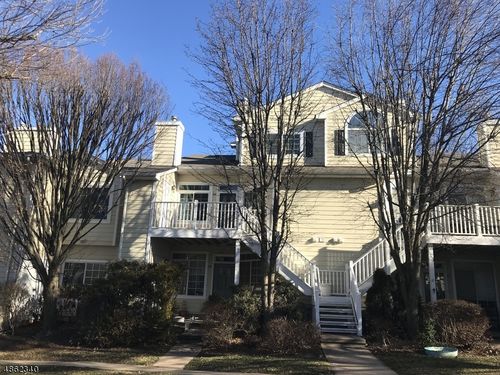 60 Wescott Rd, Bedminster, NJ, 07921-2004 | Card Image